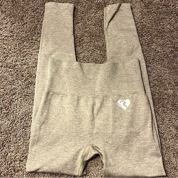 Women’s best leggings - Picture 2 of 5